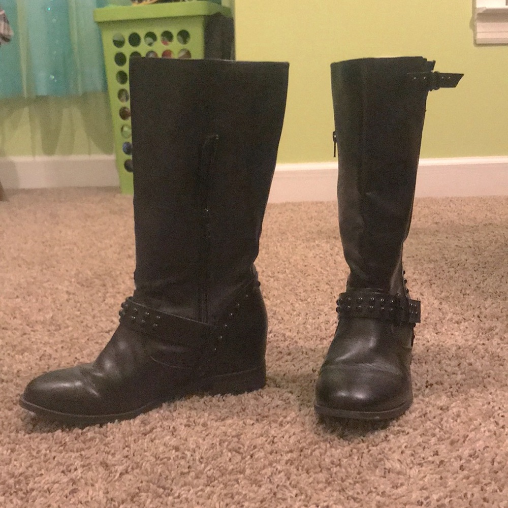 Black high boots!